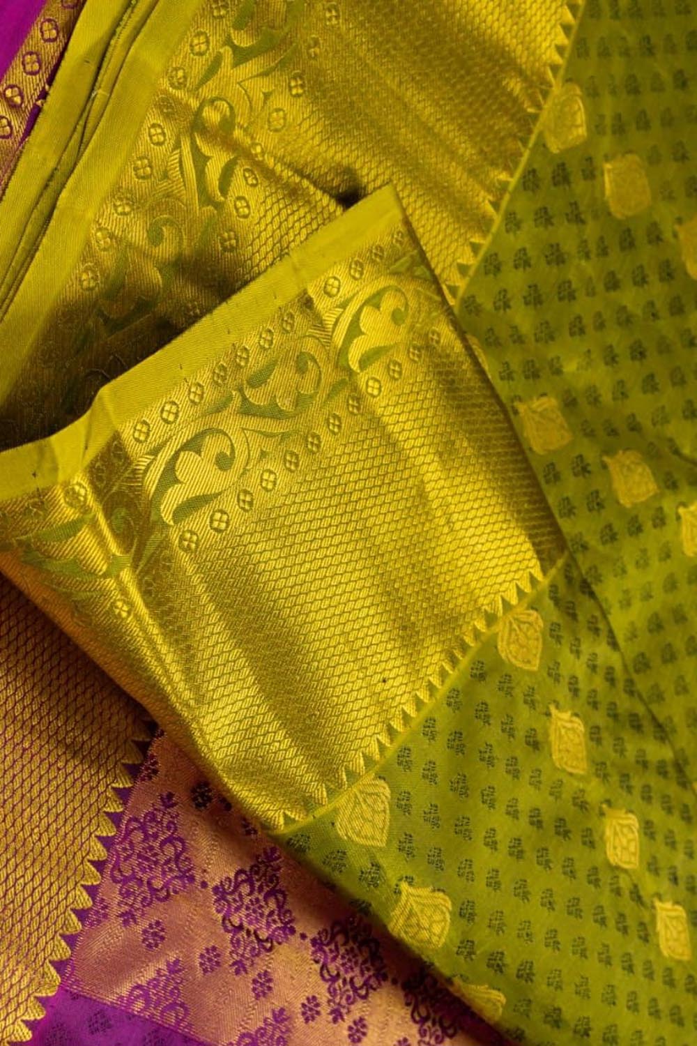 Green Kanjeevaram Handloom Pure Silk Saree - Luxurion World