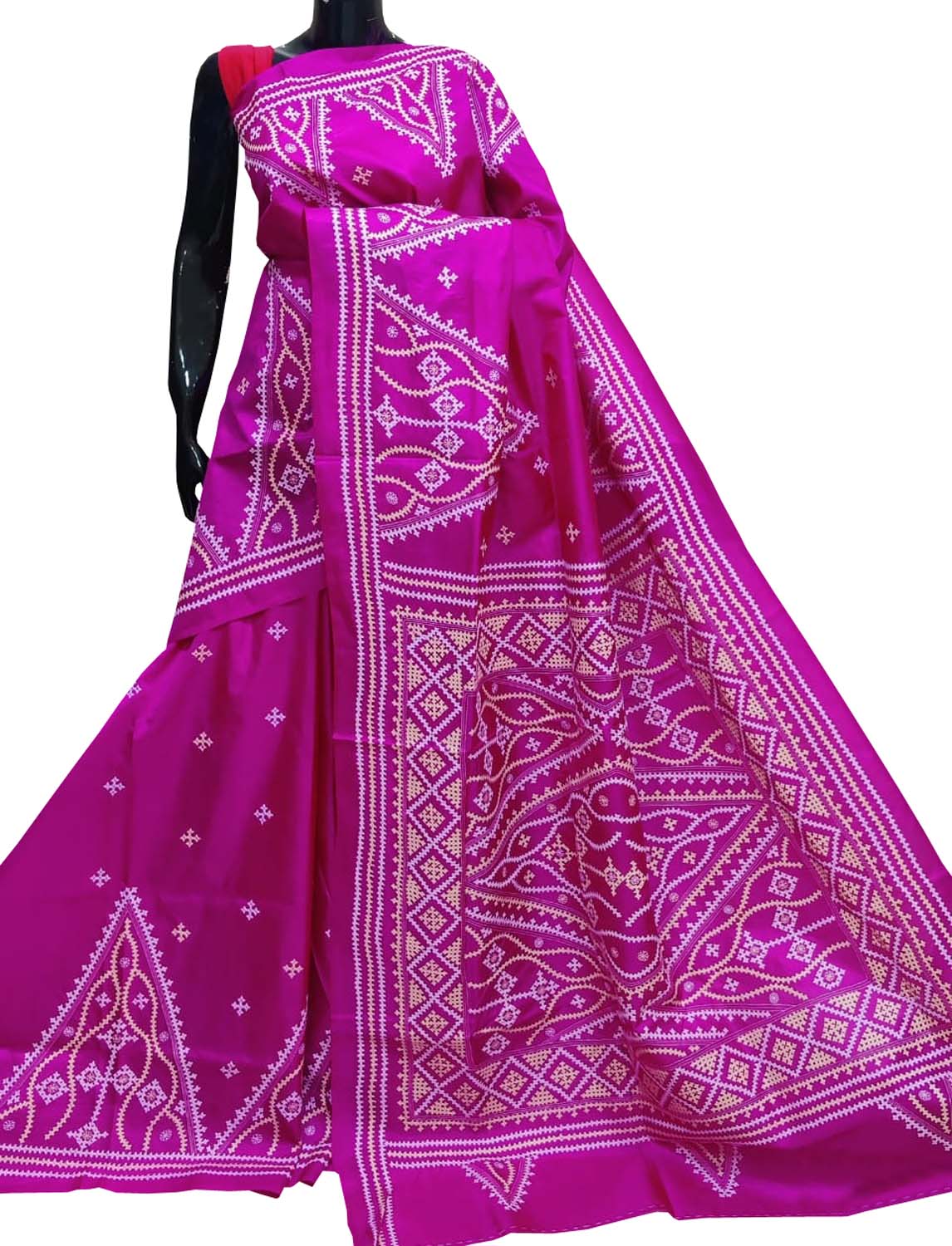 Pink Kantha Gujrati Stitch Hand Embroidered Pure Bangalore Silk Saree: A Timeless Masterpiece of Elegance - Luxurion World