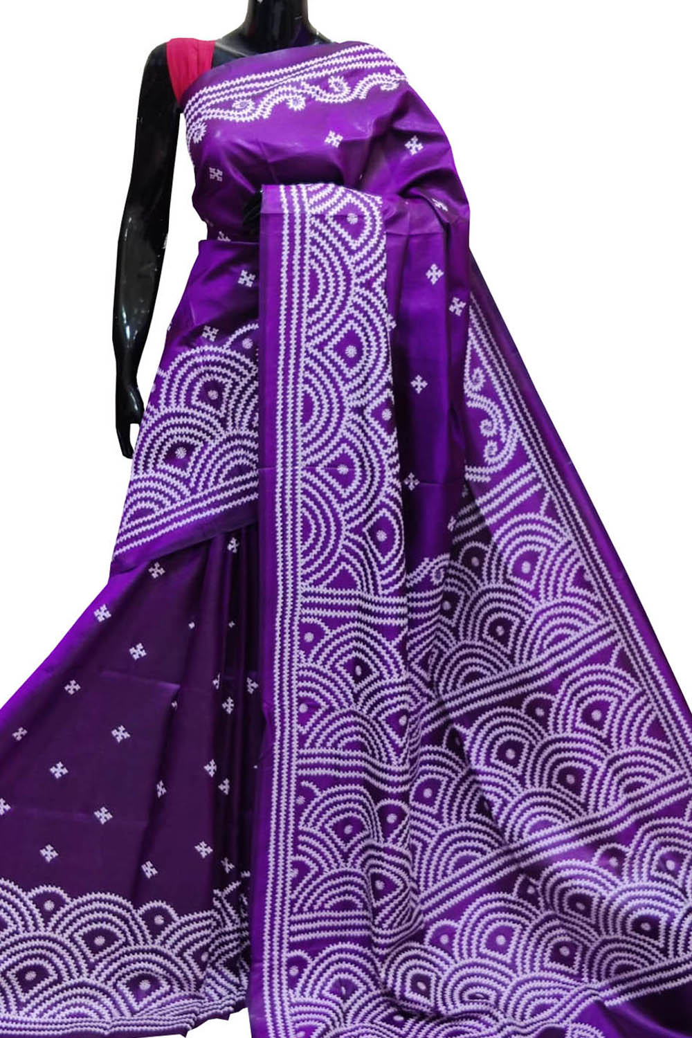 Purple Kantha Gujrati Stitch Hand Embroidered Pure Bangalore Silk Saree: Timeless Artistry in Traditional Craft - Luxurion World