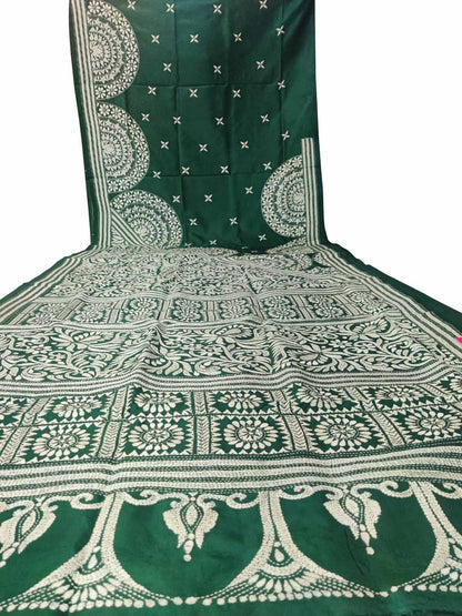 Exquisite Green Hand Embroidered Kantha Work Bangalore Silk Saree - Luxurion World