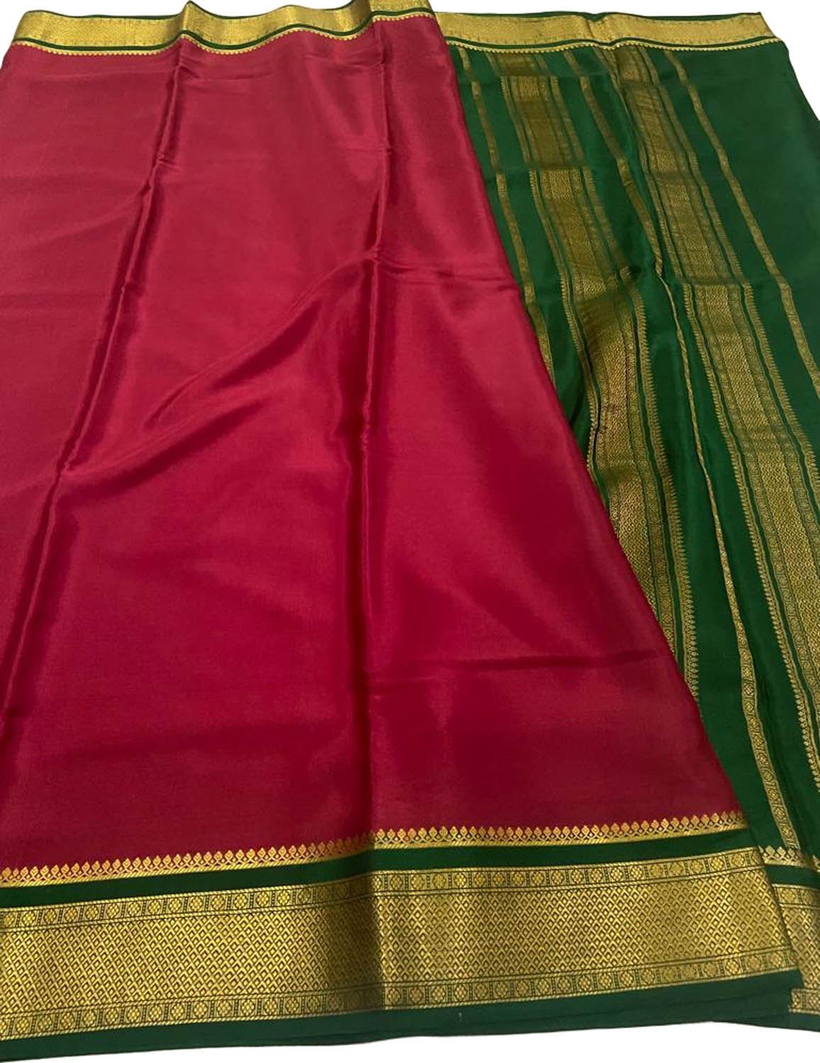 Pink And Green Mysore Handloom Pure Crepe Silk Saree - Luxurion World