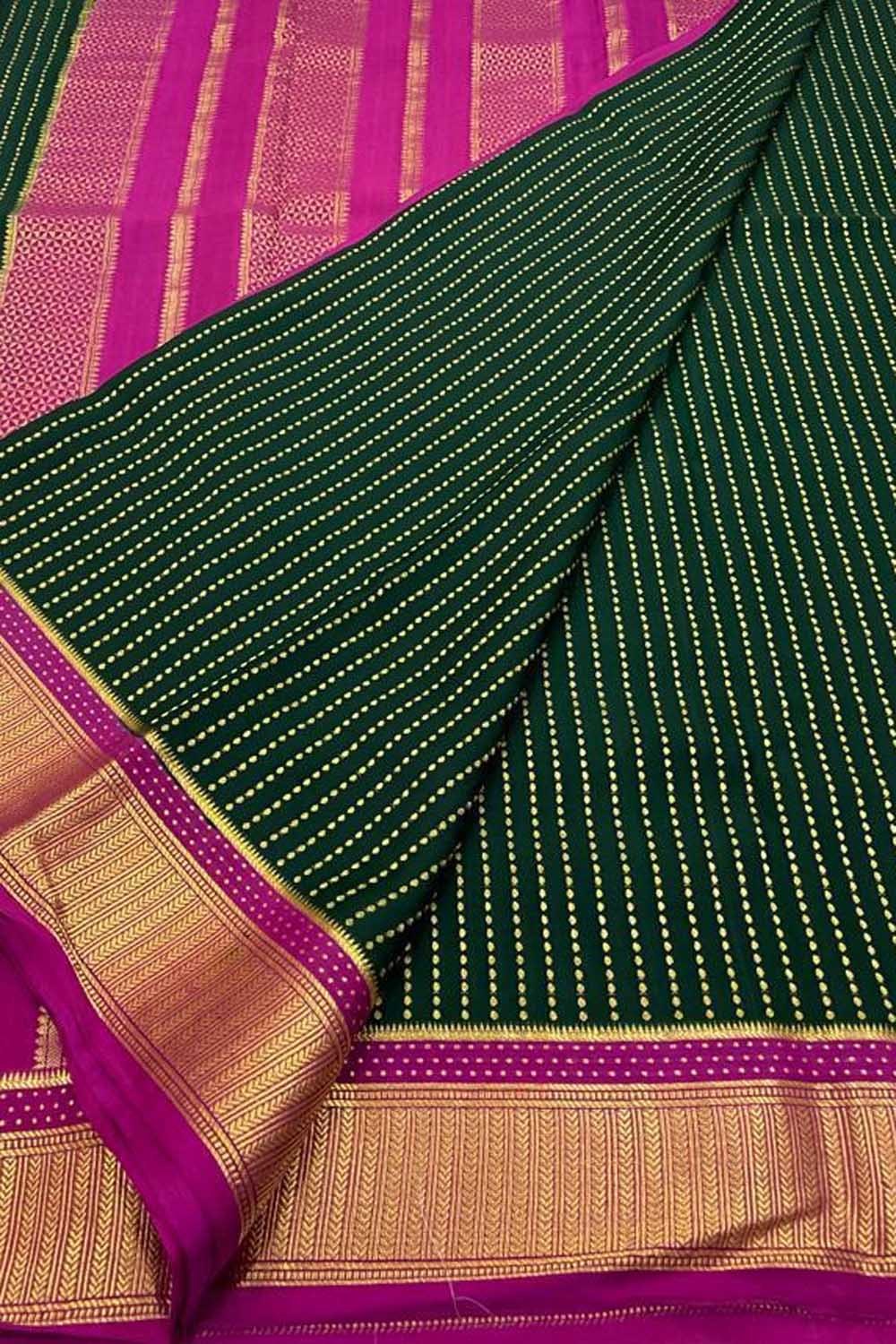 Elegant Green Crepe Silk Saree - Handloom Mysore Craftsmanship - Luxurion World