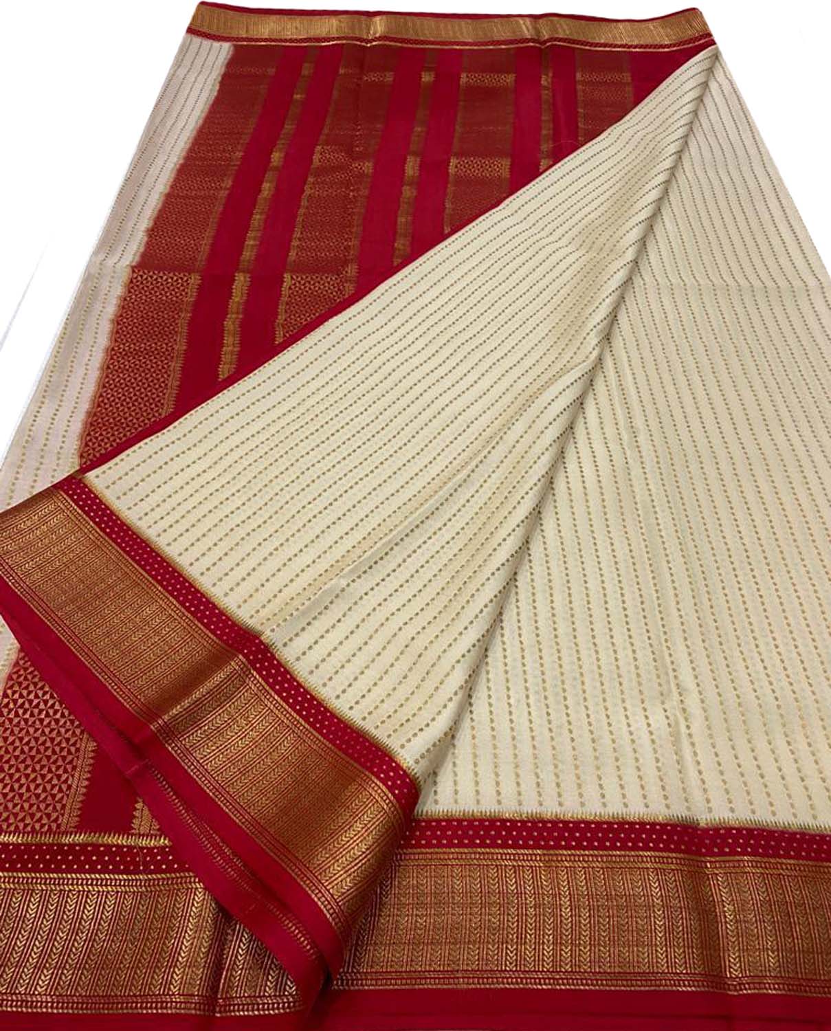 Off White Mysore Handloom Pure Crepe Silk Saree - Luxurion World