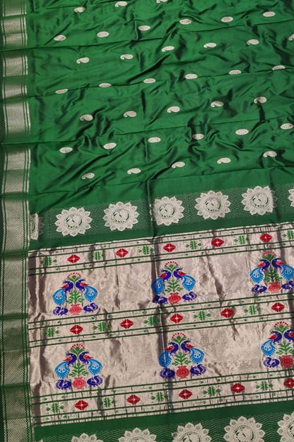 Green Paithani Handloom Pure Silk Maharani Pallu Peacock Design Saree - Luxurion World