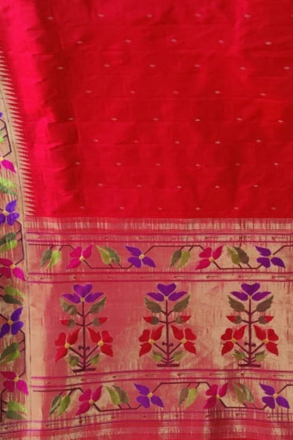Red Paithani Handloom Pure Silk Flower Design Saree - Luxurion World