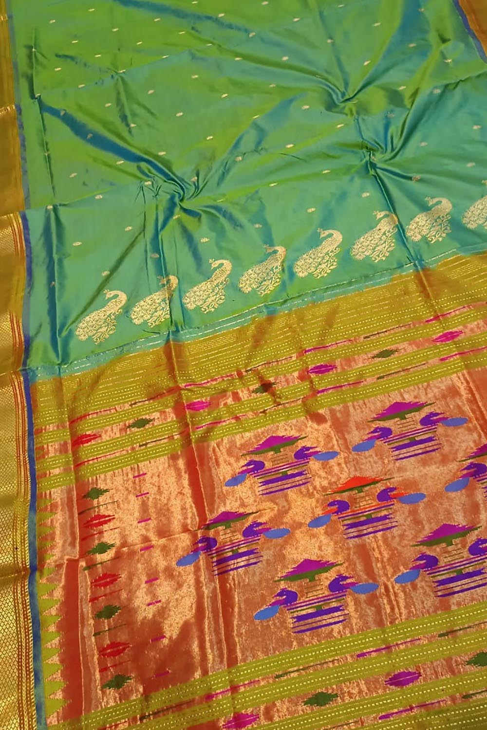 Stunning Green Paithani Silk Saree - Handloom Pure Elegance - Luxurion World