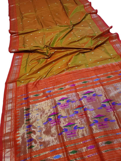 Pure Silk Green Paithani Handloom Saree - Traditional Elegance - Luxurion World