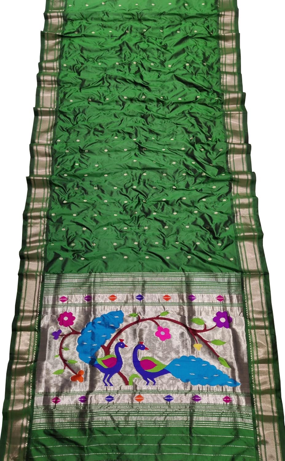 Stunning Green Paithani Handloom Silk Saree - Pure Elegance - Luxurion World