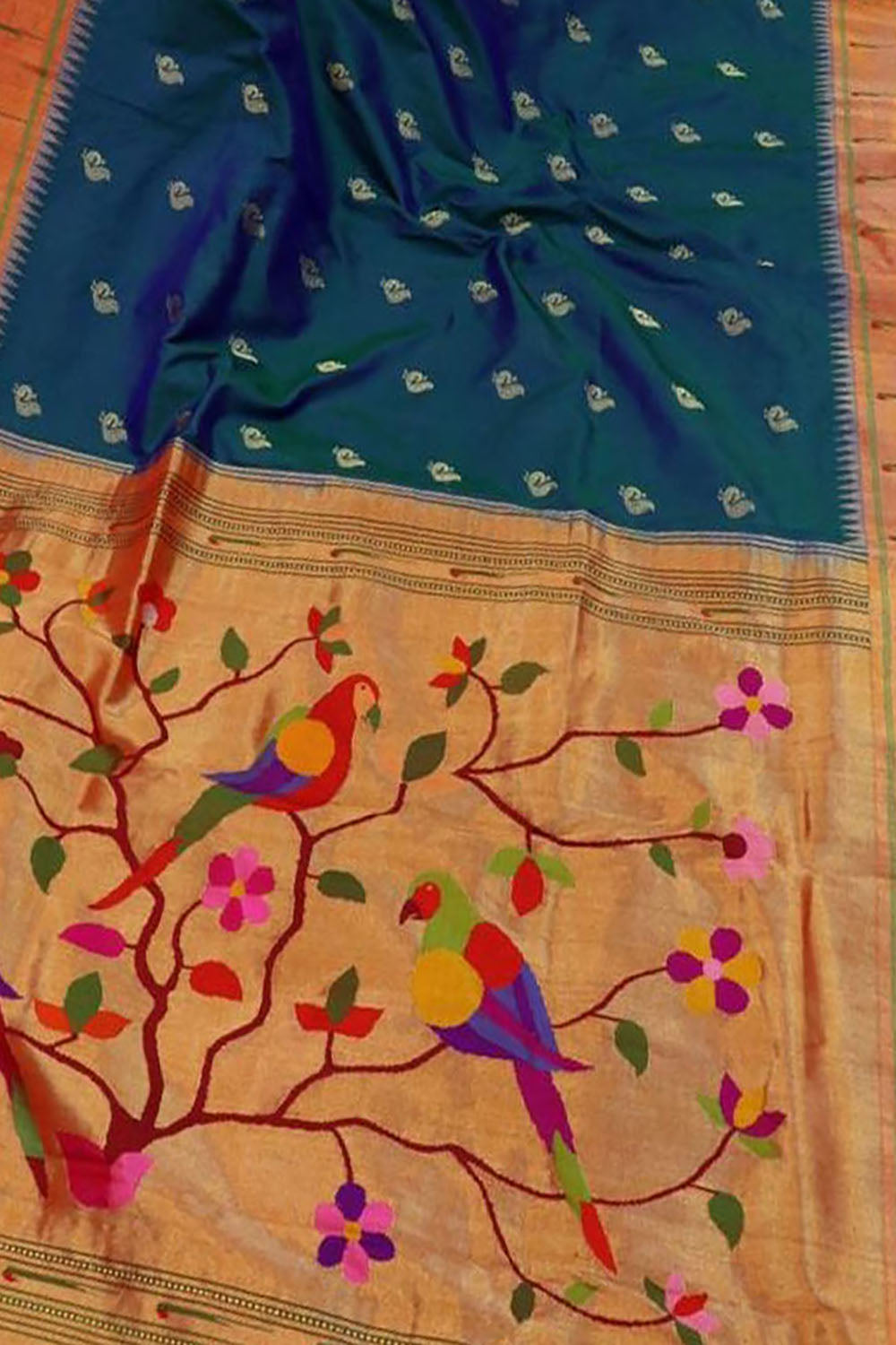 Green And Blue Paithani Handloom Pure Silk Parrot Design Single Muniya Border Saree