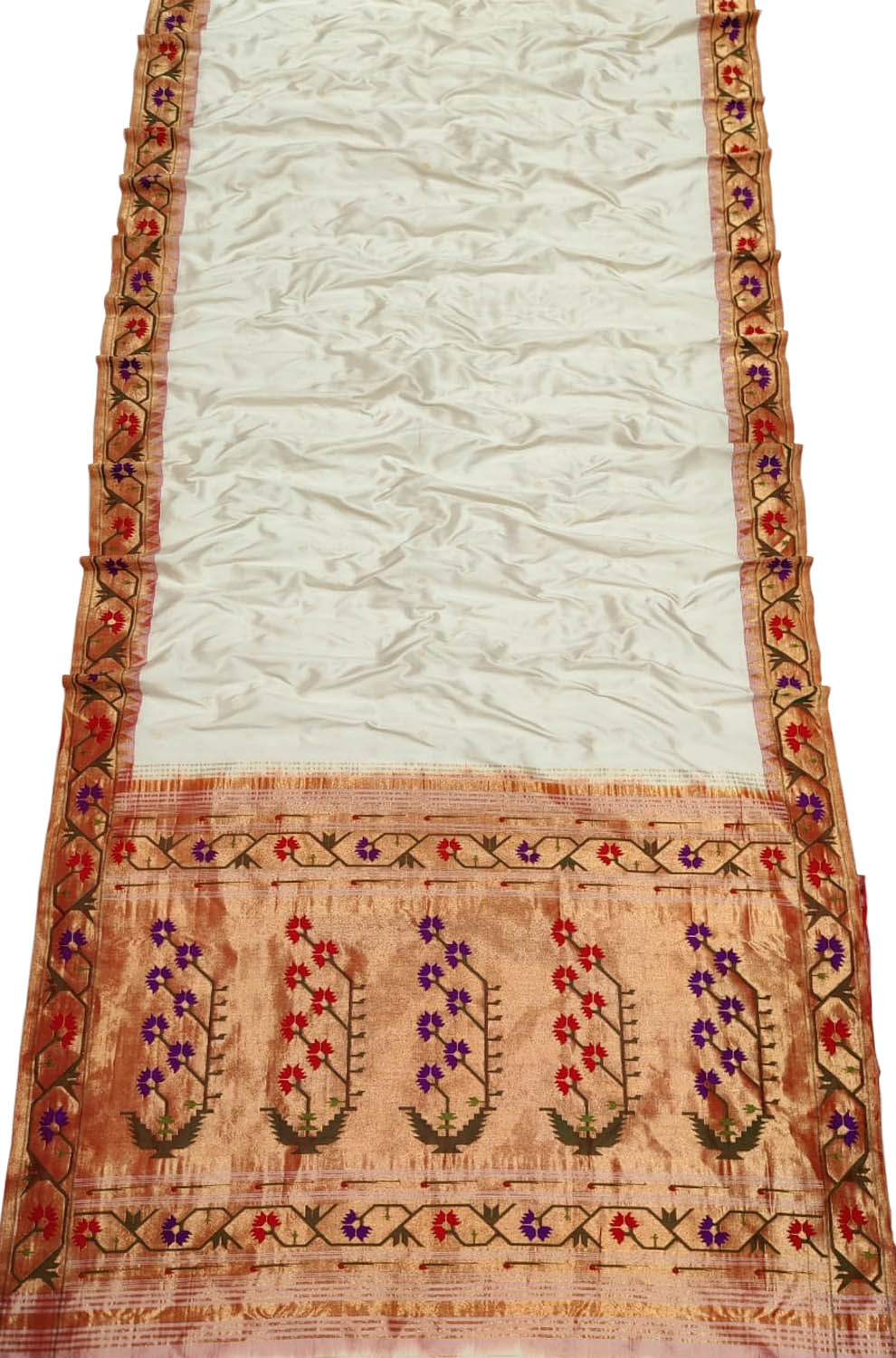 Elegant Off White Paithani Handloom Pure Silk Saree: Timeless Grace and Sophistication - Luxurion World
