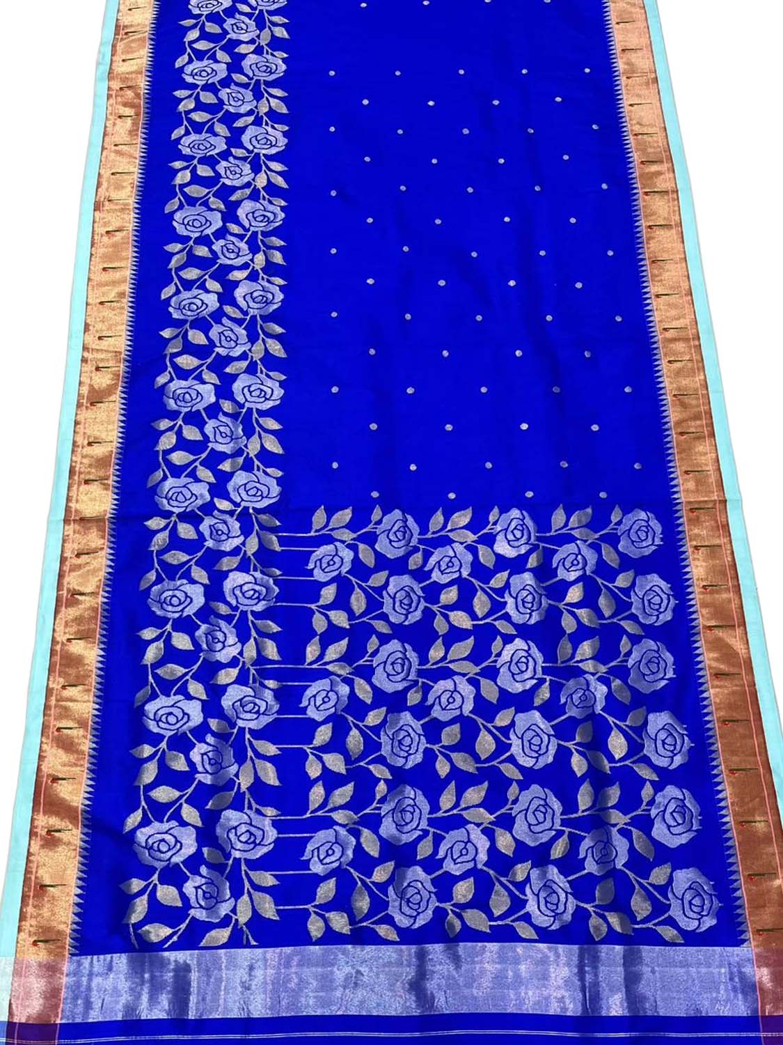 Exquisite Blue Paithani Handloom Silk Saree: A Timeless Masterpiece - Luxurion World