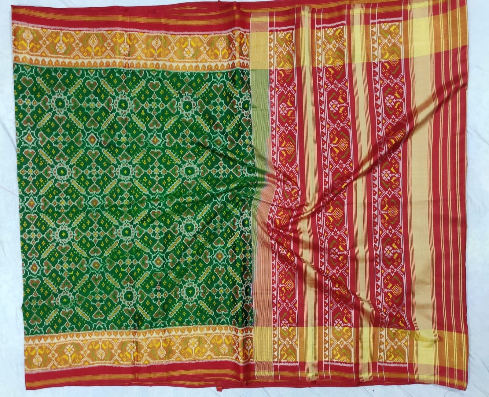 Green Handloom Single Ikat Patola Pure Silk Saree - Luxurion World