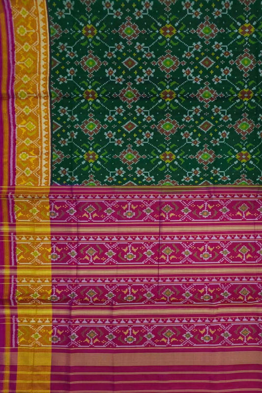 Exquisite Green Patola Single Ikat Handloom Silk Saree: A Timeless Elegance - Luxurion World