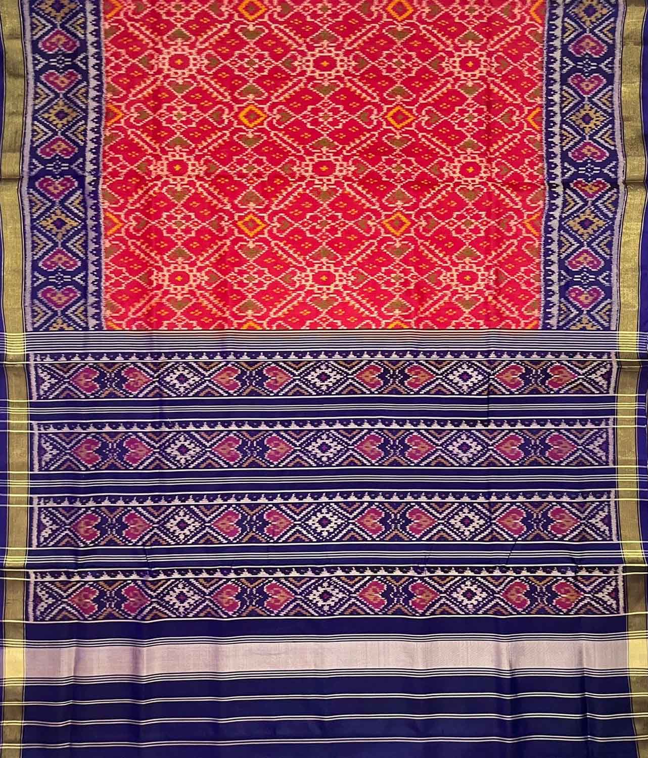 Red Single Ikat Patola Handloom Pure Silk Saree - Luxurion World