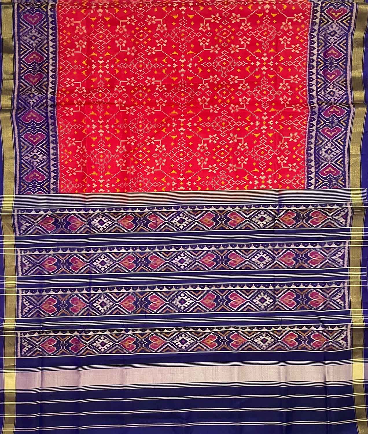 Red Single Ikat Patola Handloom Pure Silk Saree - Luxurion World