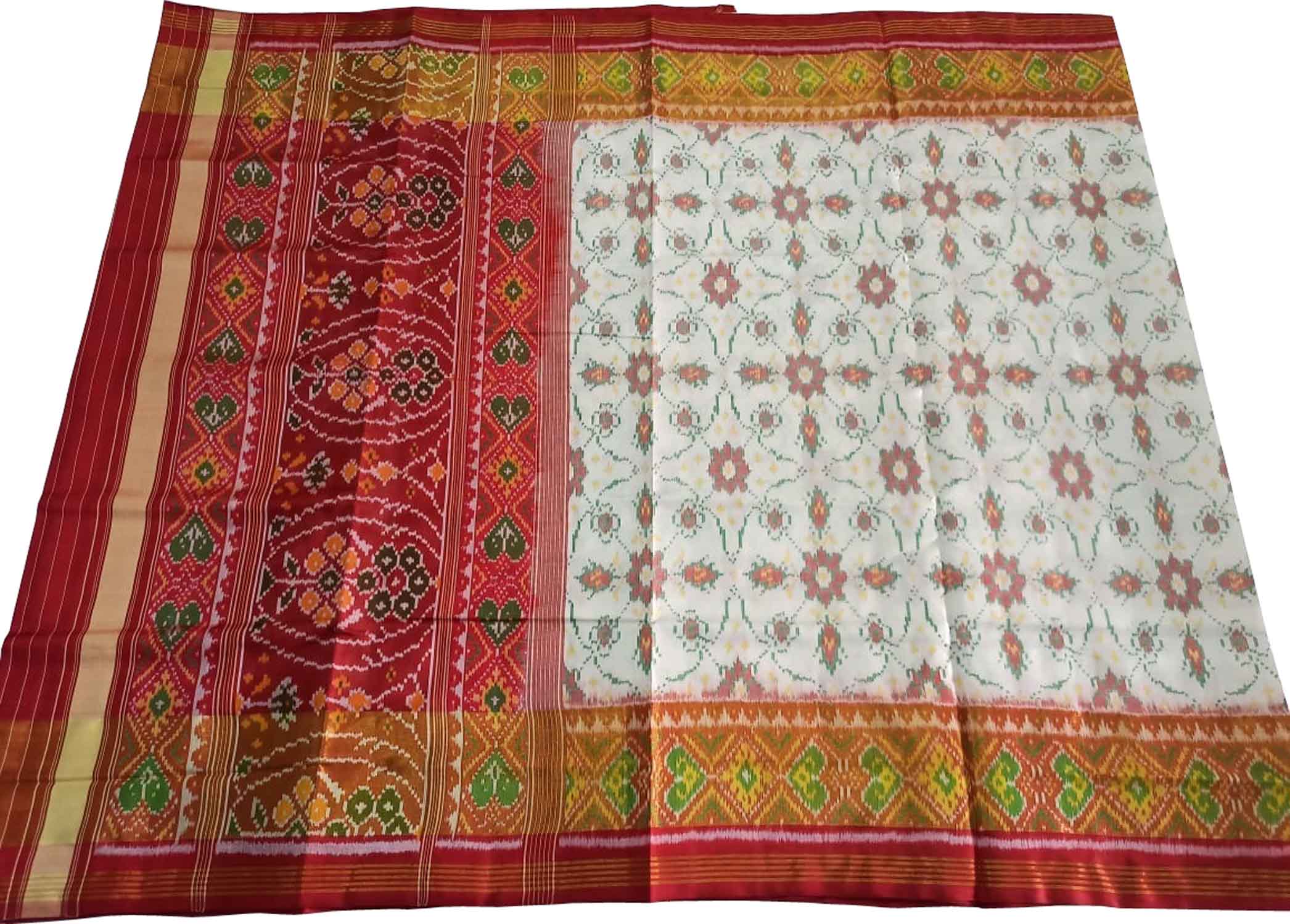 Luxurious Off White Handloom Patola Silk Saree - Luxurion World