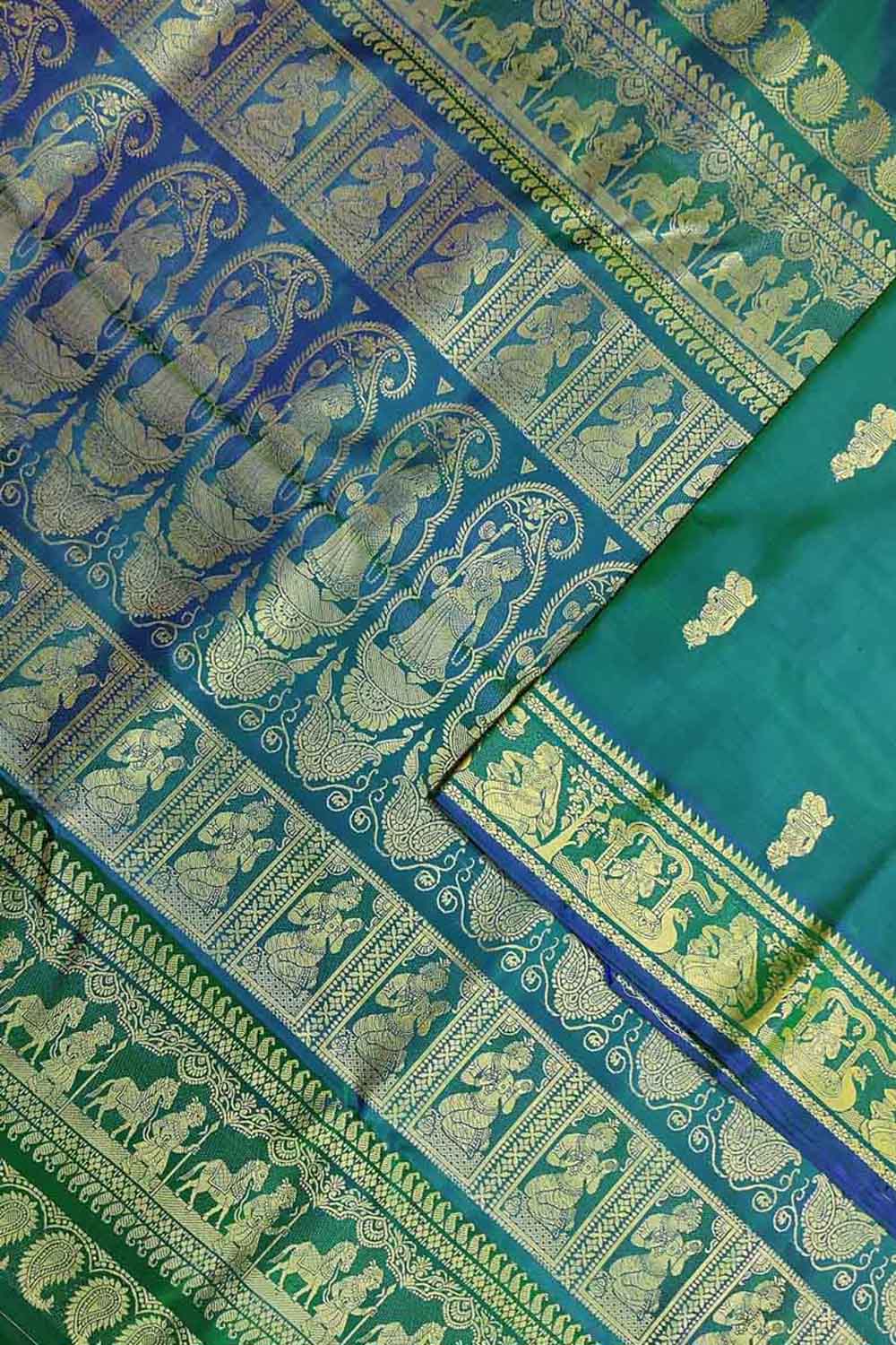Exquisite Green Handloom Swarnachari Pure Silk Saree: A Timeless Masterpiece - Luxurion World