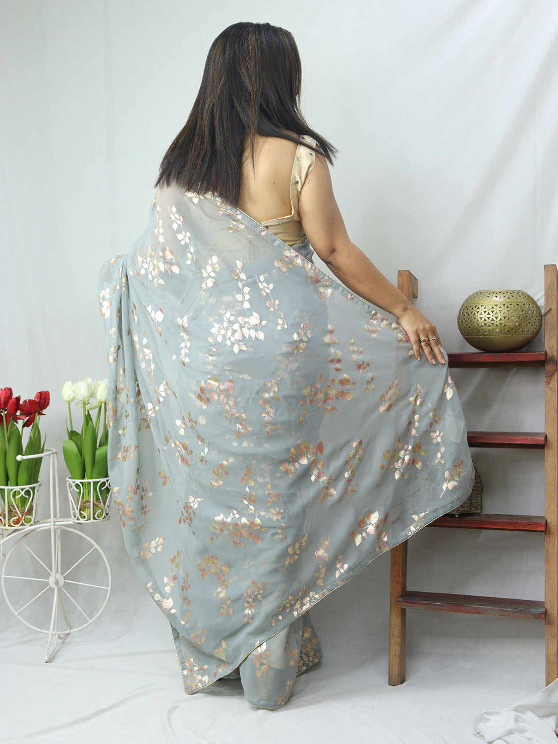Stylish Grey Georgette Saree with Trendy Foil Print - Perfect for Any Occasion! - Luxurion World