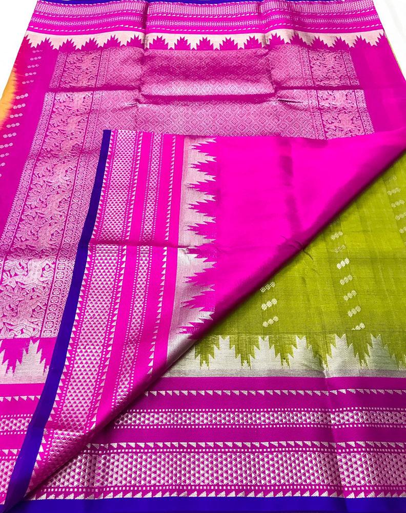 Green Handloom Venkatgiri Pure Silk Saree - Luxurion World