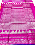 Green Handloom Venkatgiri Pure Silk Saree - Luxurion World