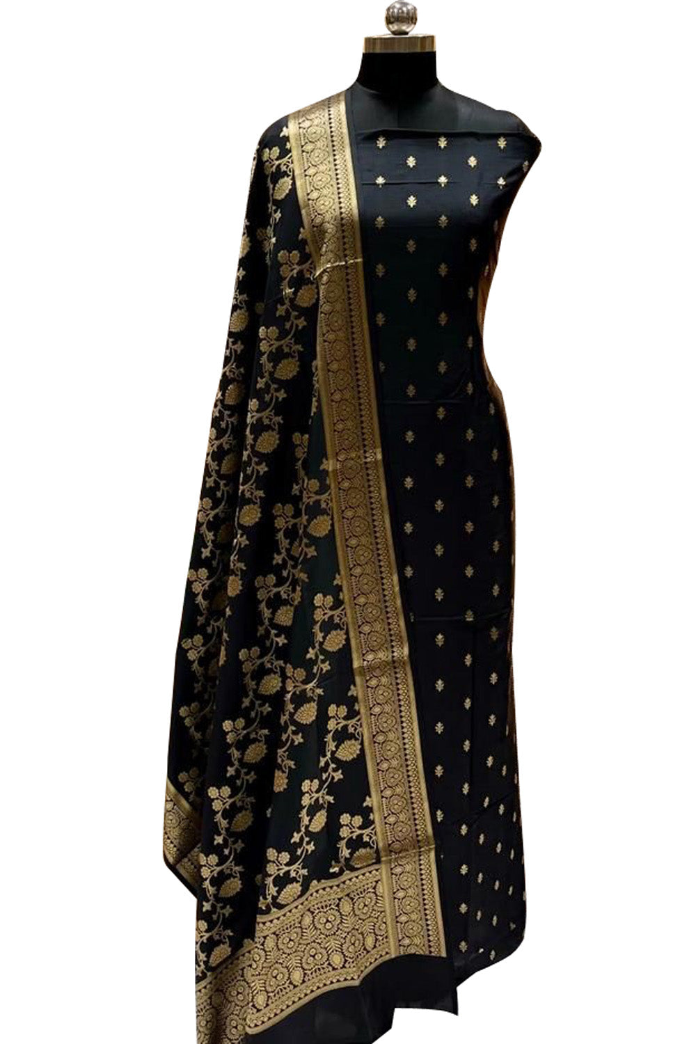 Timeless Elegance: Luxury Black Banarasi Silk Suit - Luxurion World