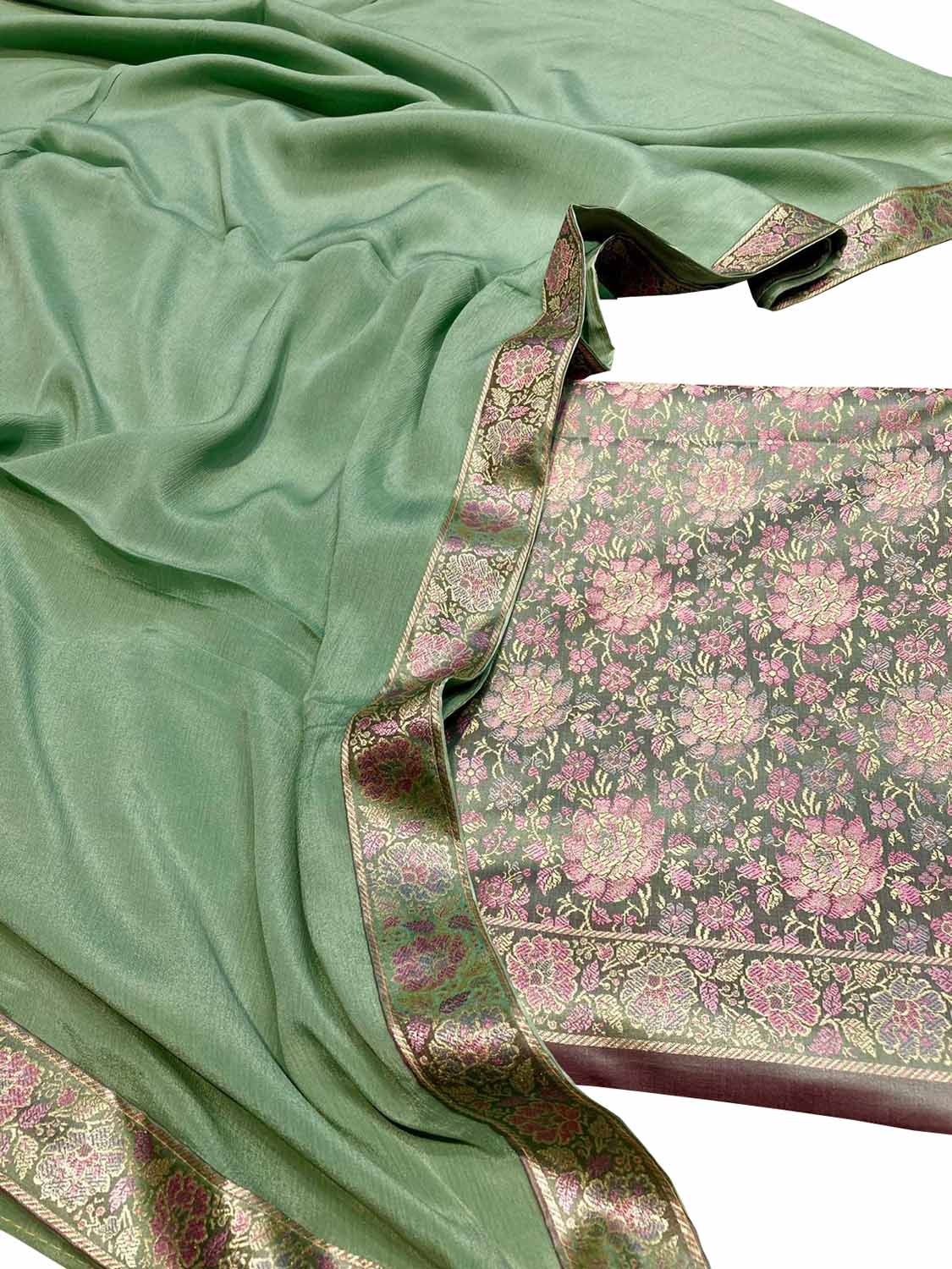 Stunning Green Banarasi Silk Suit Set - Luxurion World