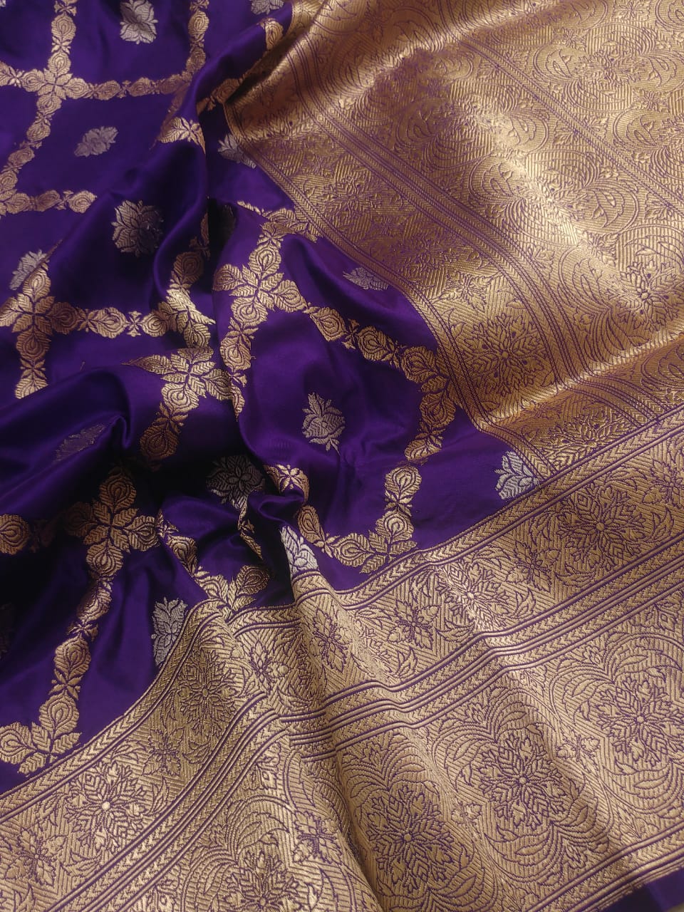 Purple Handloom Banarasi Pure Katan Silk Saree - Luxurion World