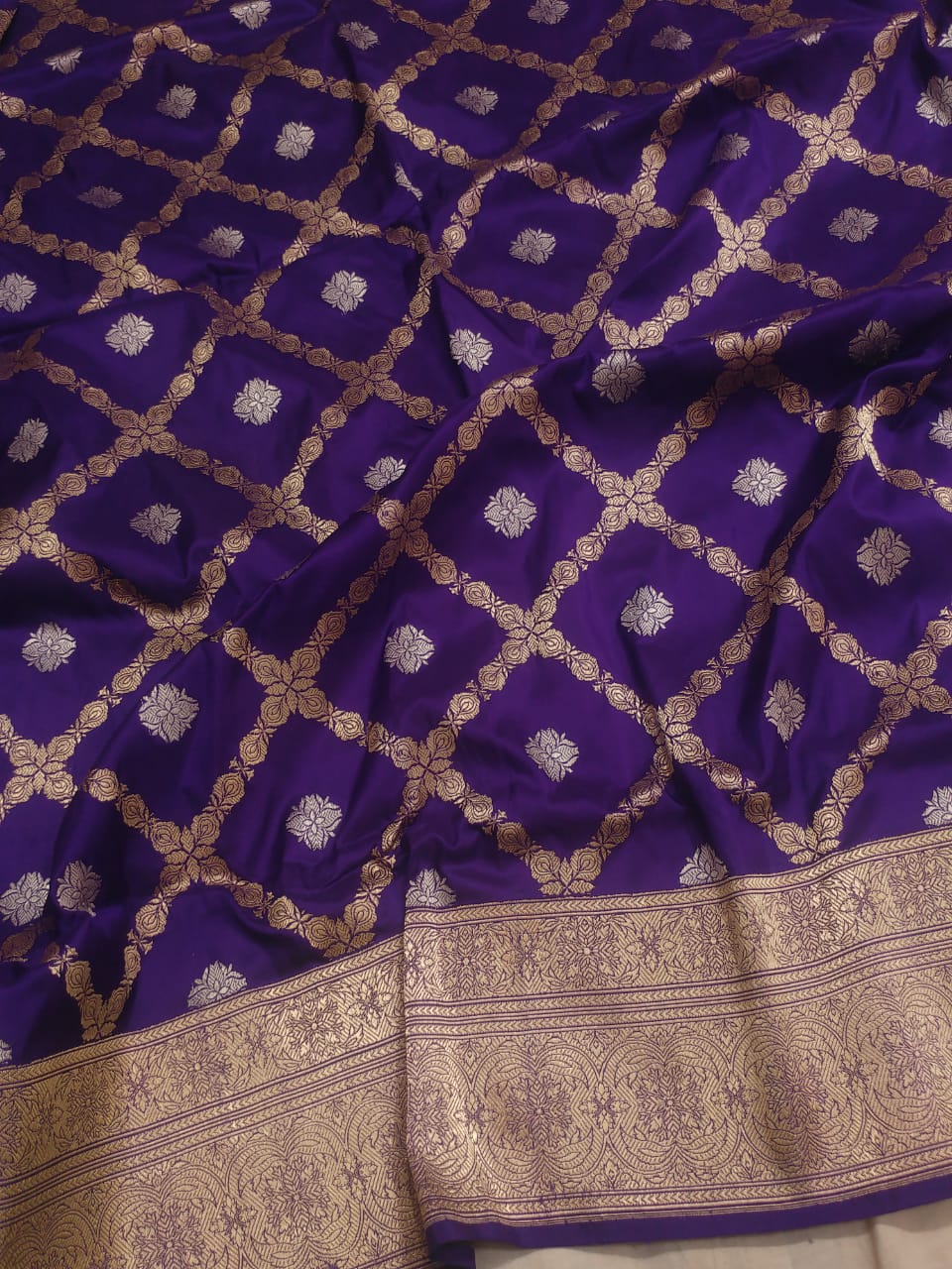 Purple Handloom Banarasi Pure Katan Silk Saree - Luxurion World