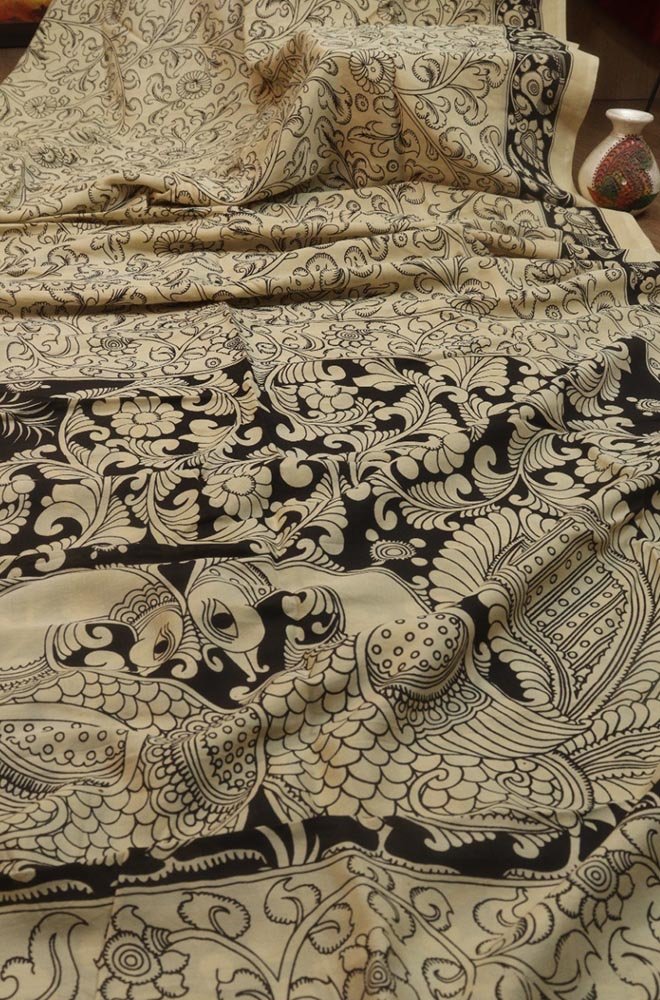Hand-Painted Kalamkari Chennur Silk Saree: Stunning Black & White Elegance - Luxurion World