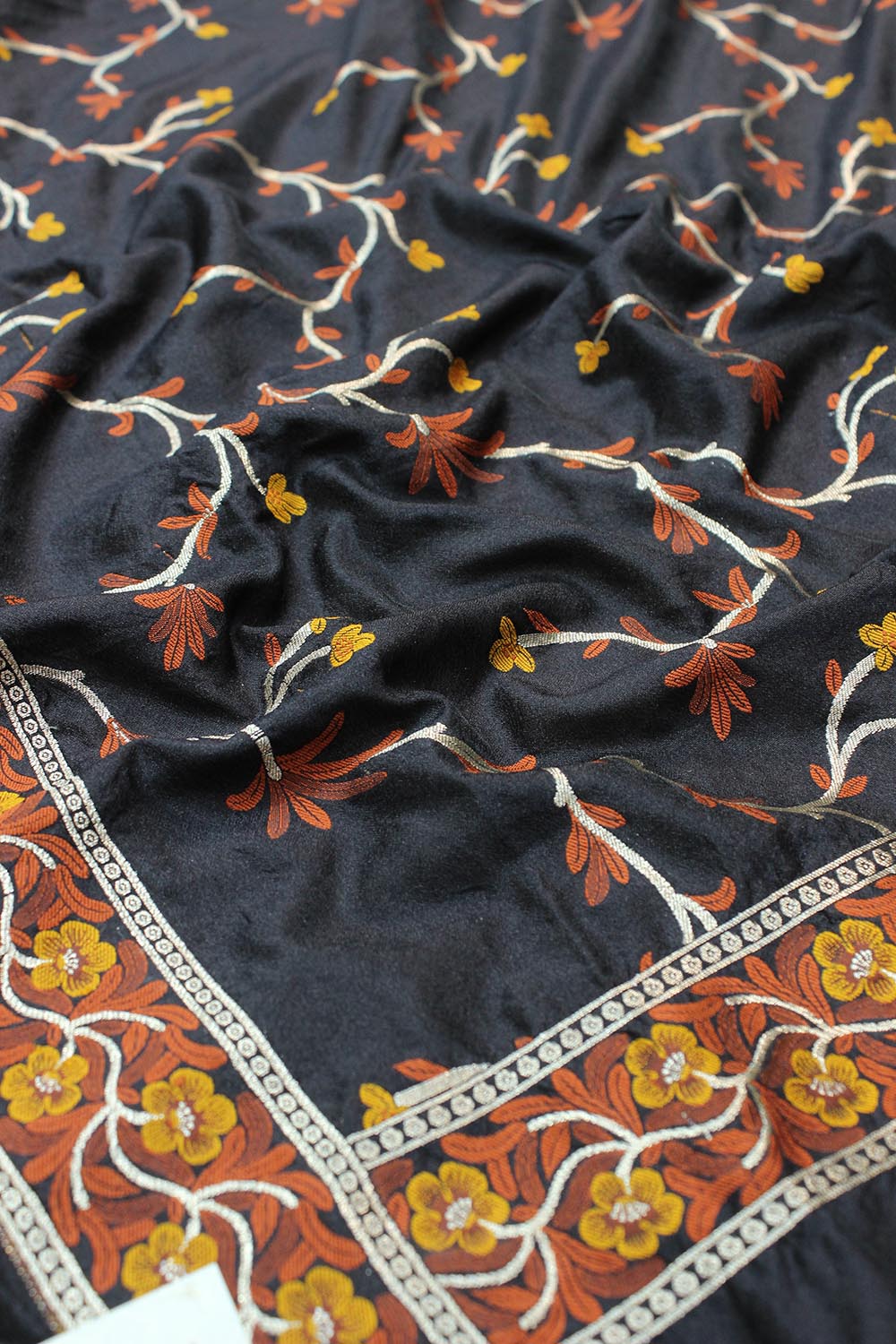 Black Banarasi Silk Dupatta - Luxurion World