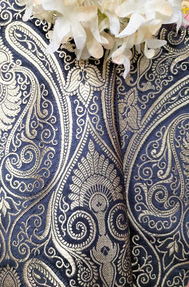 Black Banarasi Silk Fabric ( 1 Mtr ) - Luxurion World