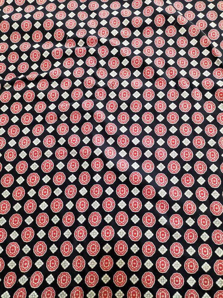 Black Digital Printed Velvet Fabric (1Mtr) - Luxurion World