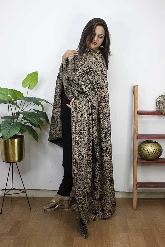 Black Embroidered Trendy Velvet Dupatta - Luxurion World