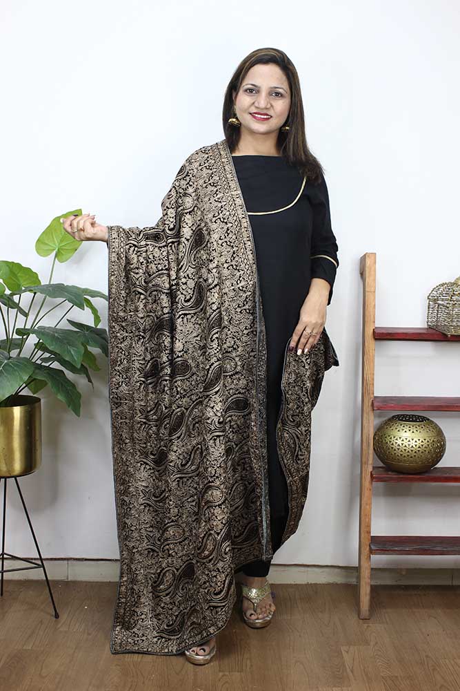 Black Embroidered Trendy Velvet Dupatta - Luxurion World