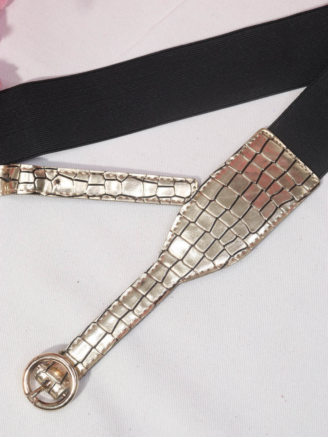 Stylish Security: Fashionable Blackout Belts for Protection - Luxurion World
