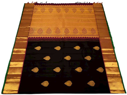 Black Handloom Kanjeevaram Pure Silk Saree - Luxurion World