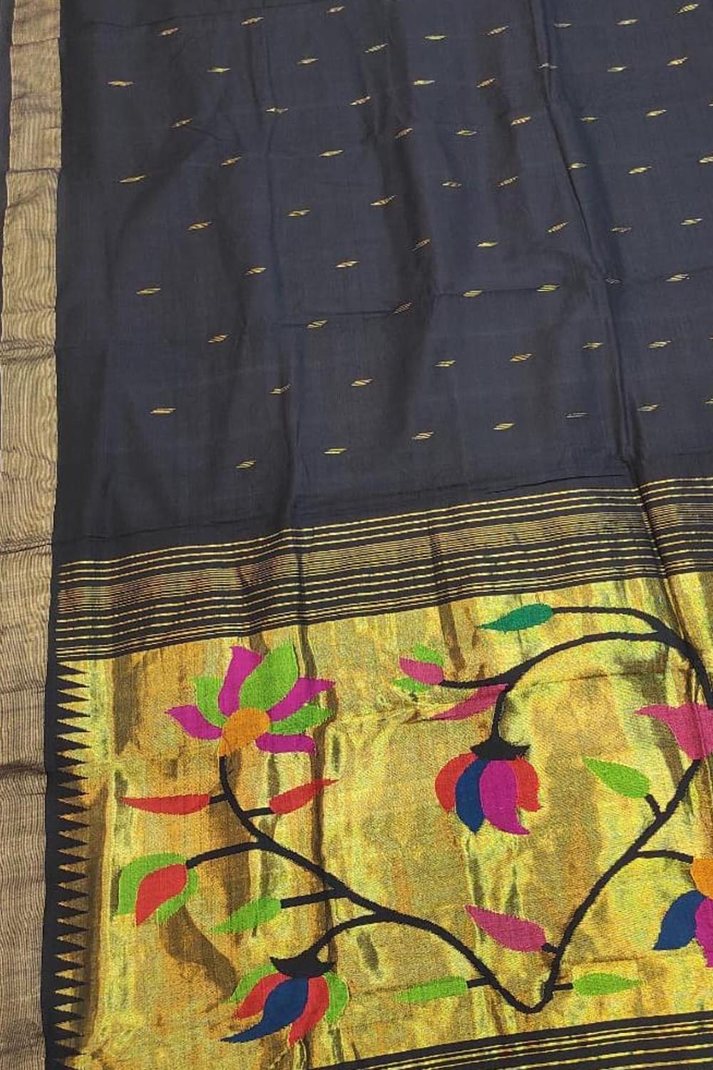 Black Handloom Paithani Pure Cotton Floral Design Saree Luxurionworld