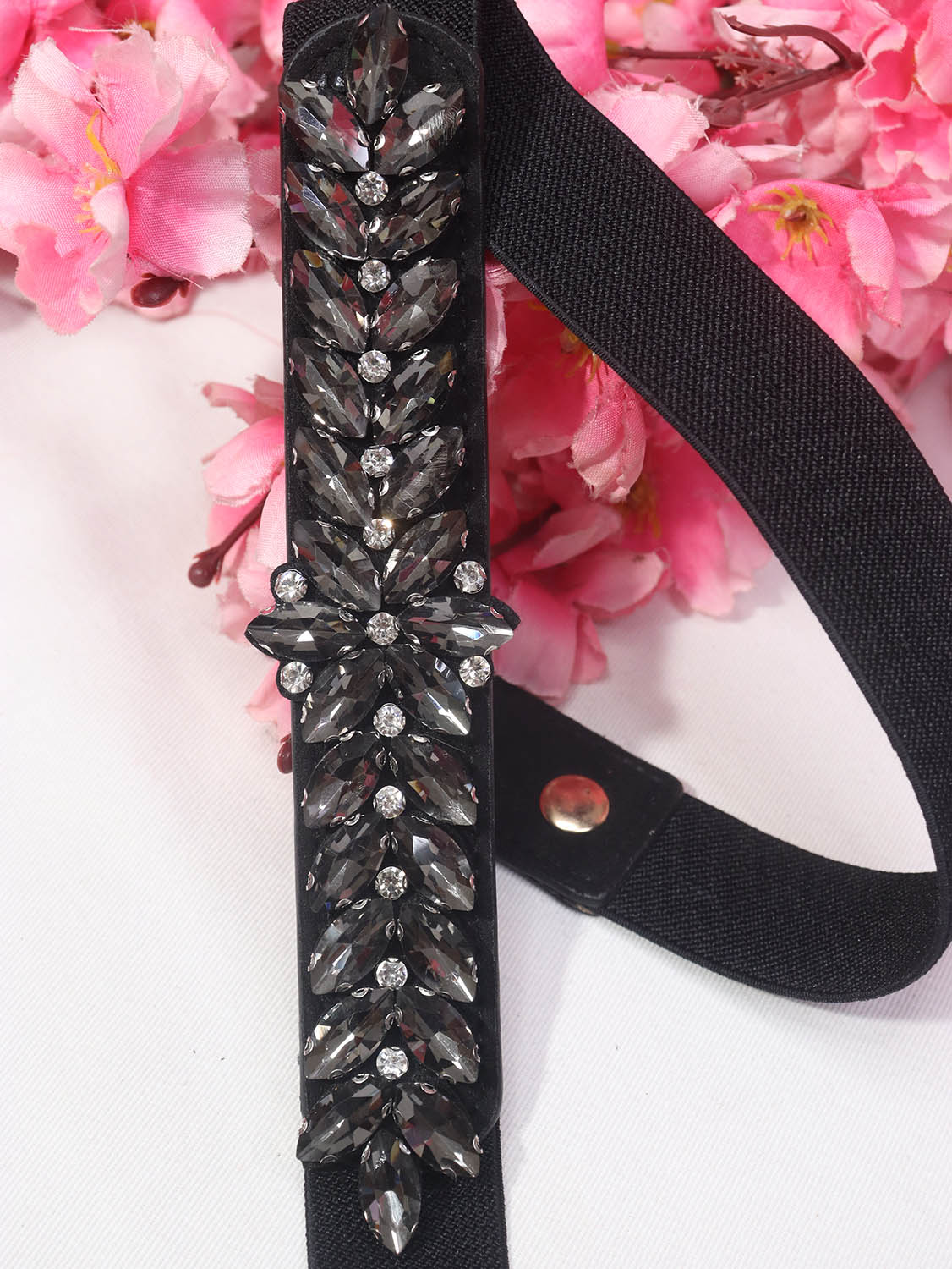 Secure Style: Blackout Buckle-Up Belts - Professional Fashion Accessory - Luxurion World