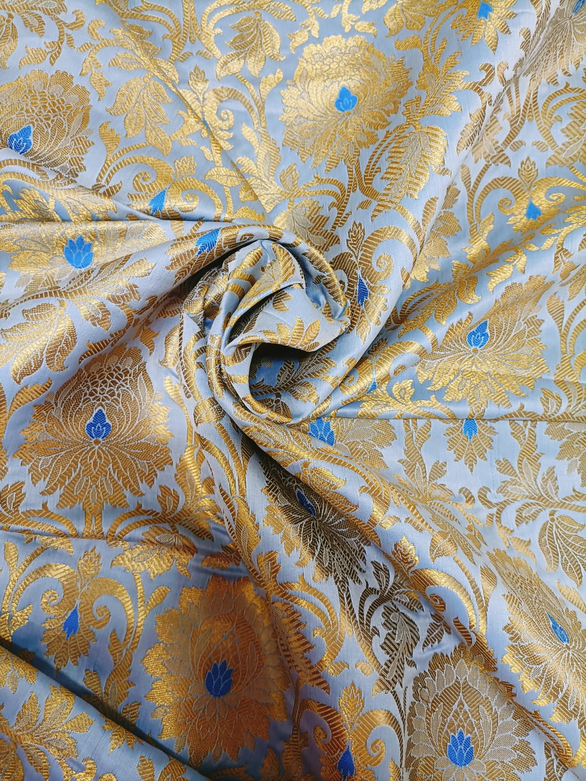 Blue Banarasi Kimkhwab Silk Meenakari Fabric  ( 1 Mtr ) - Luxurion World