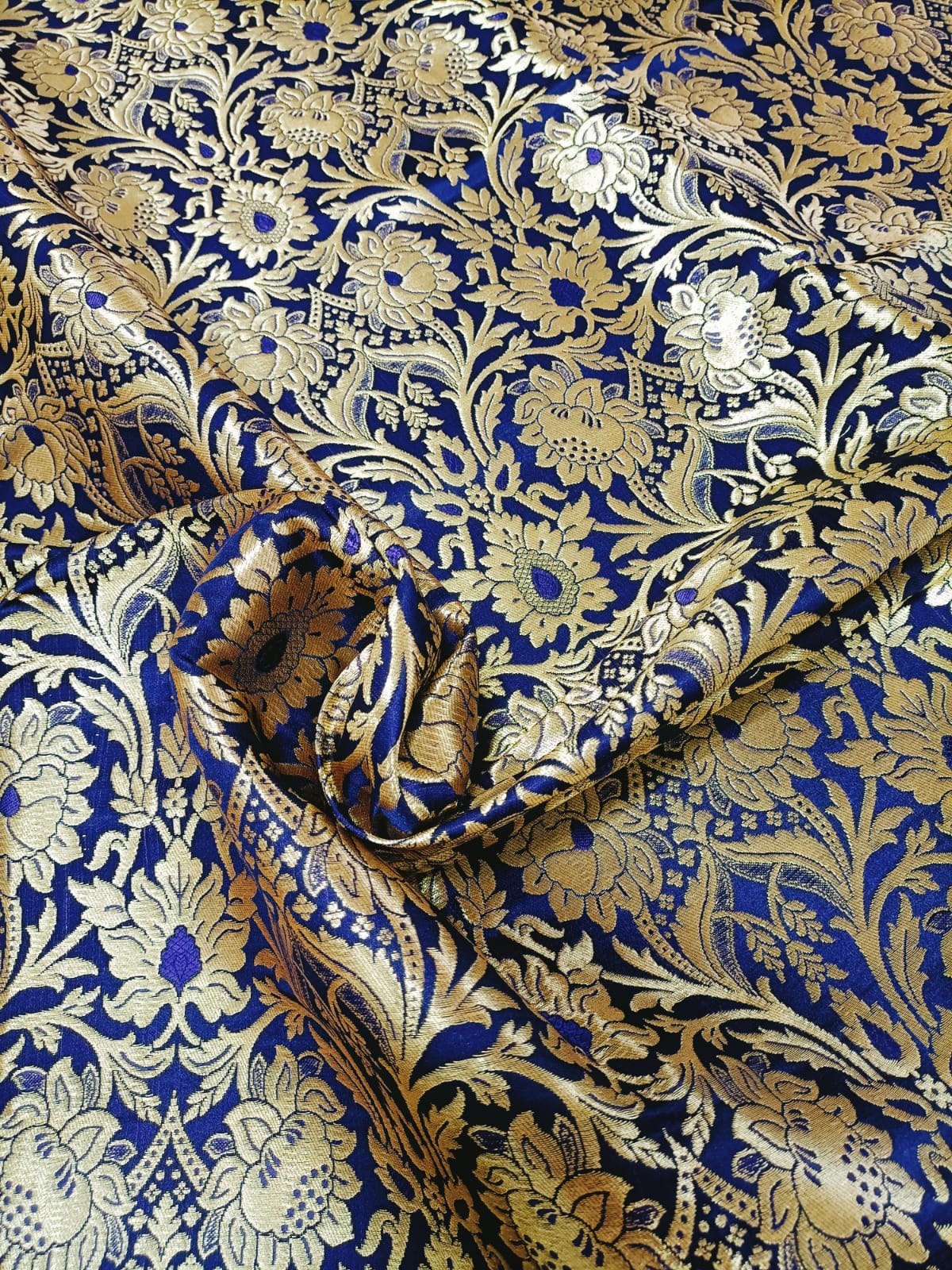 Blue Banarasi Kimkhwab Silk Meenakari Fabric  ( 0.5 Mtr ) - Luxurion World