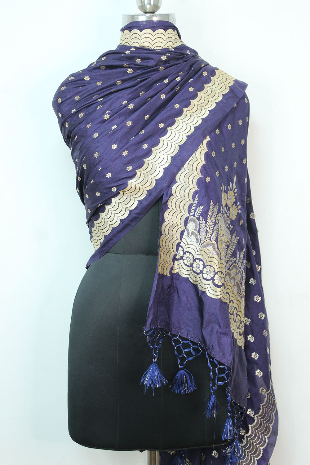 Blue purple Banarasi Silk Sona Roopa Booti Design Dupatta - Luxurion World