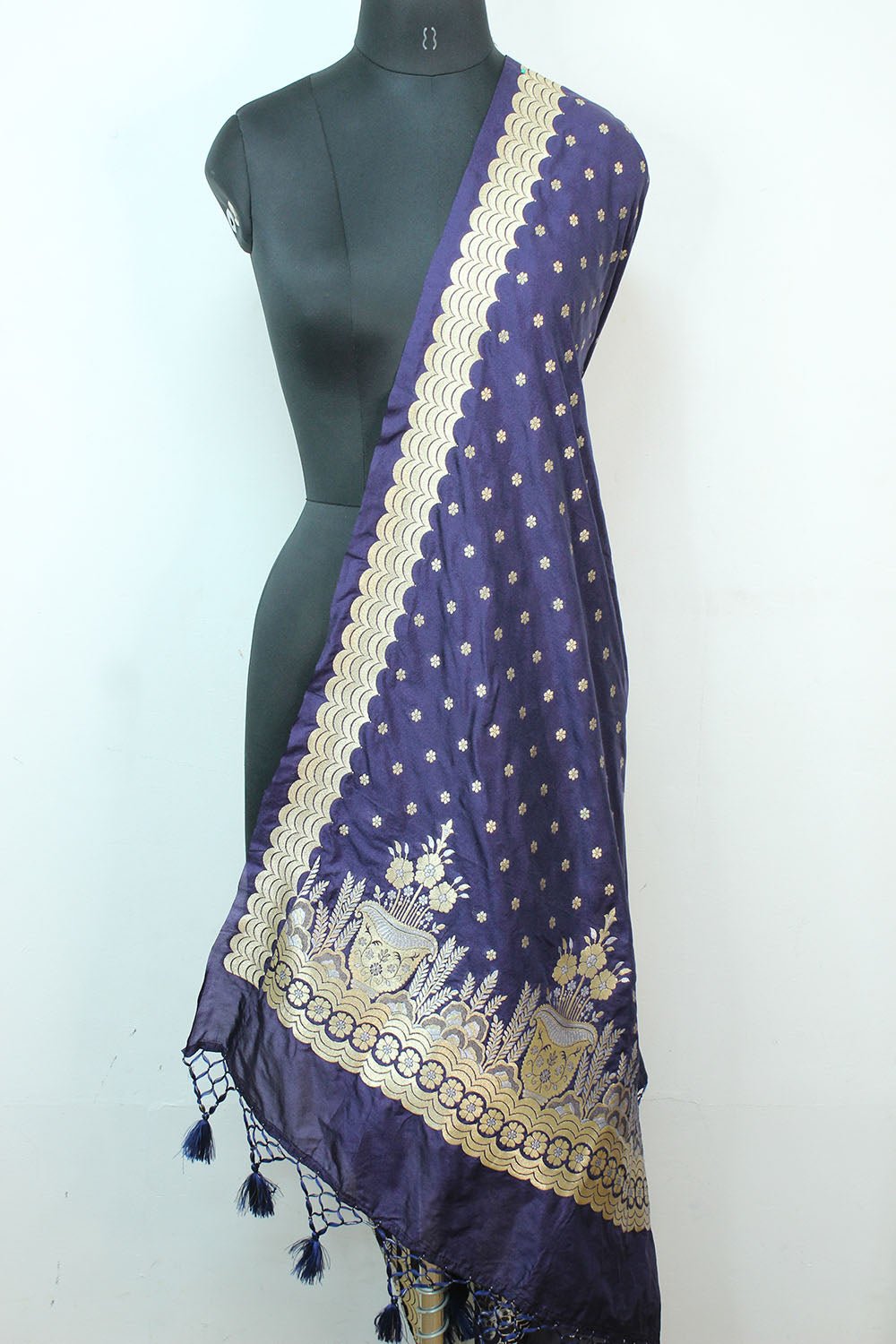 Blue purple Banarasi Silk Sona Roopa Booti Design Dupatta - Luxurion World