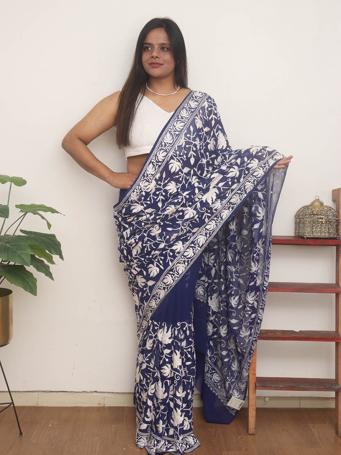 Blue Embroidered Kashmiri Aari Work Georgette Saree - Luxurion World