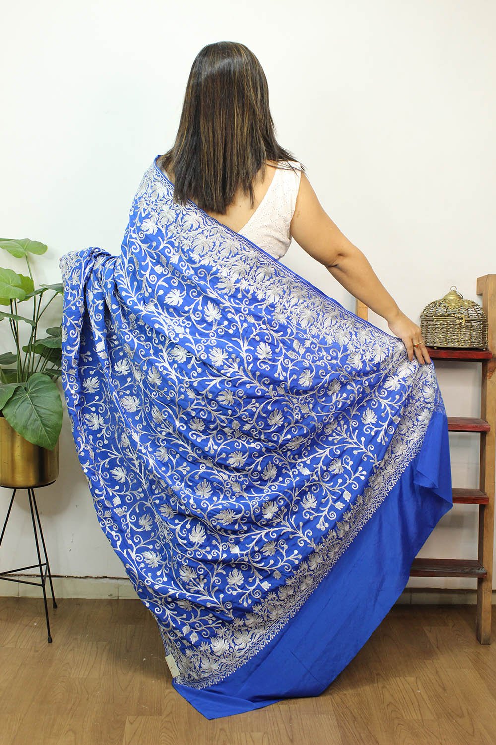Blue Embroidered Kashmiri Tilla Work Crepe Flower Design Saree