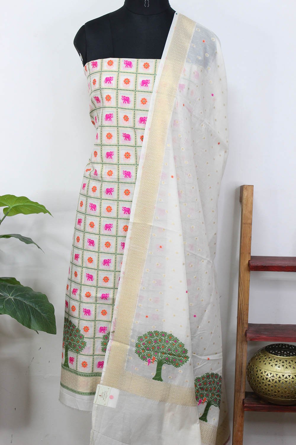 Dyeable Banarasi Cotton Meenakari Three Piece Unstitched Suit Set - Luxurion World