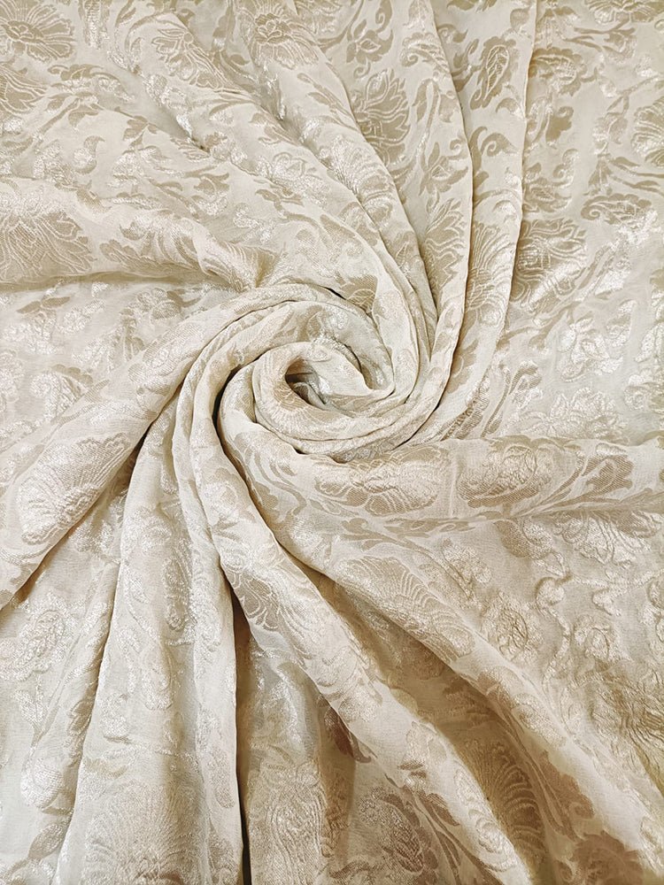 Dyeable Banarasi Pure Georgette Fabric (1Mtr)Luxurionworld