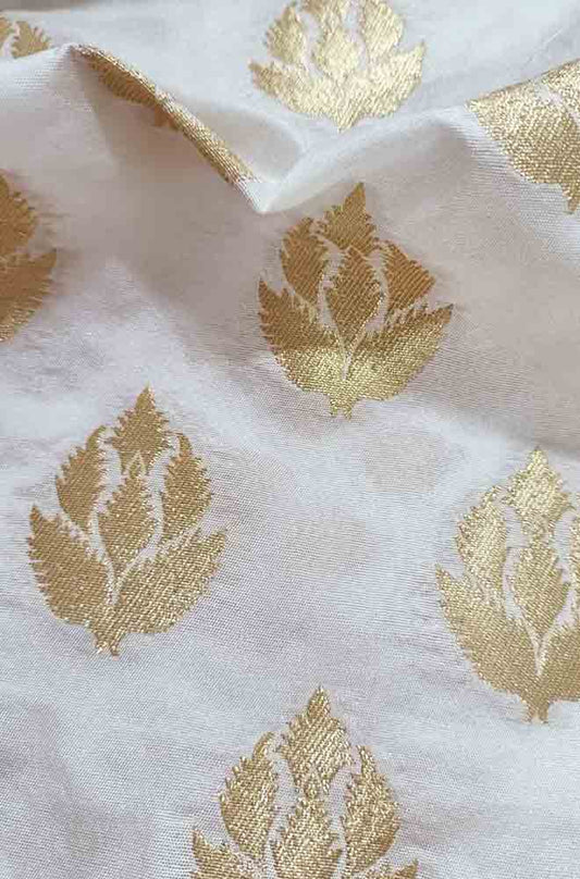 Dyeable Banarasi Silk Fabric (  1 Mtr ) - Luxurion World