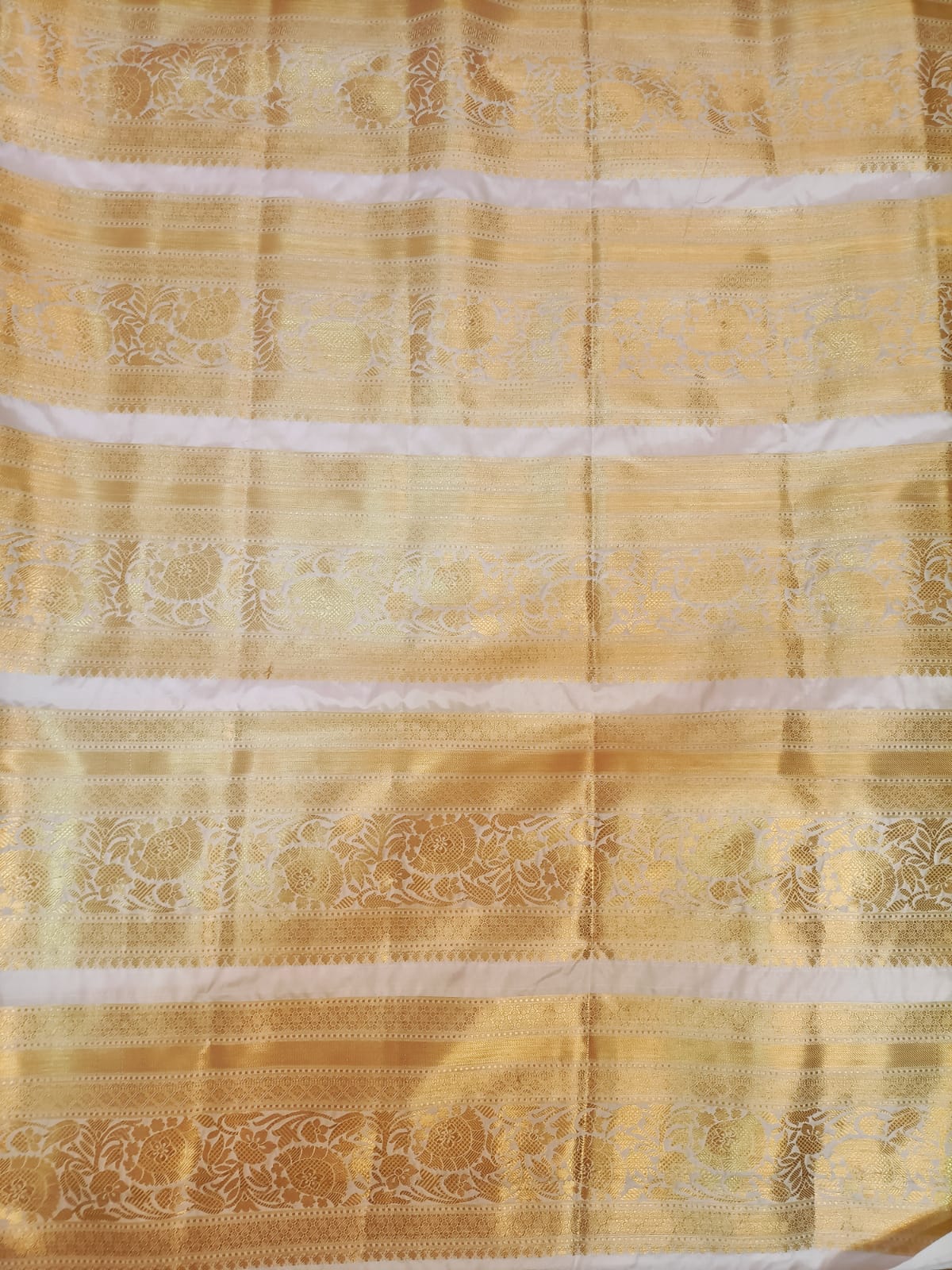 Dyeable Banarasi Silk Fabric (1 Mtr) - Luxurion World