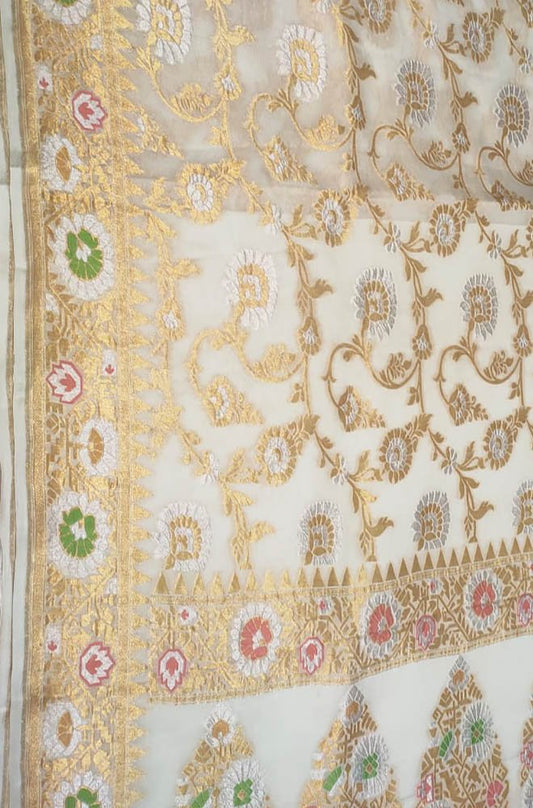 Dyeable Handloom Banarasi Pure Georgette Sona Roopa Meenakari Saree - Luxurion World