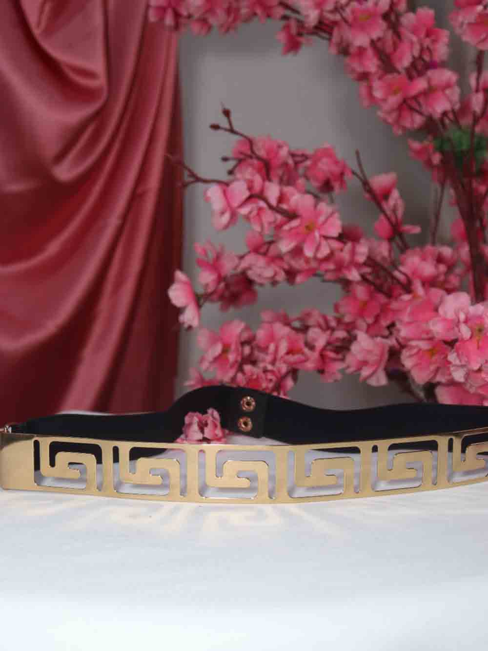Gold & Black Metallic Elastic Belt - Stylish Accessory for Professionals - Luxurion World